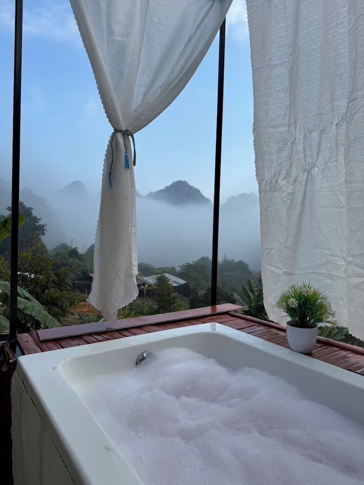 Baan Suan Pha Mi