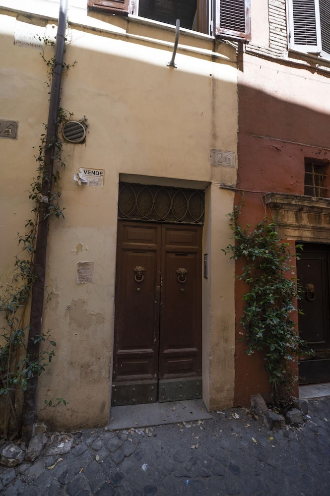 Campo de Fiori Large Family Apartment