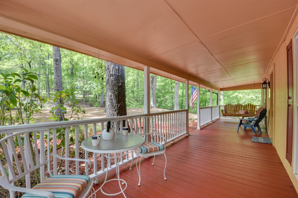 The Lake Place Cabin w/ Golf Cart  Free Kayaks! - Property Image 1