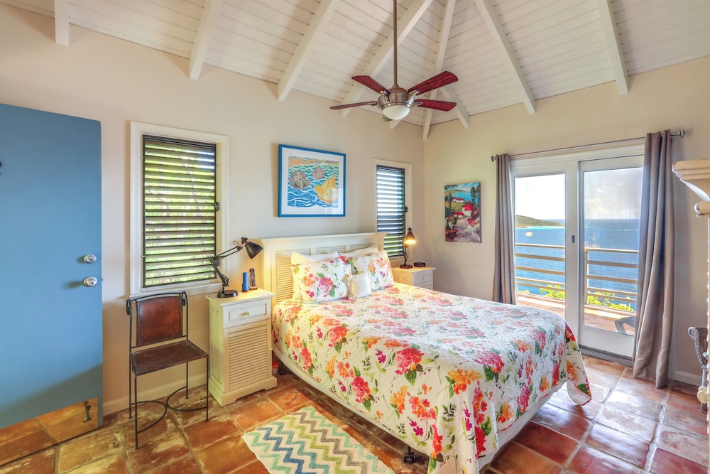 St Thomas Cliffside Villa With Pool & Hot Tub! view 5