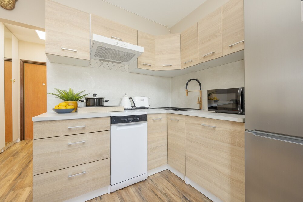 Żoliborz Modern 8th Floor by Renters