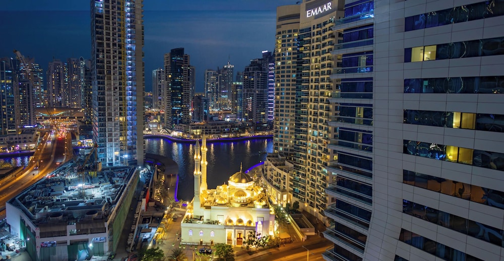 LUX The Sky Dubai Eye View Suite