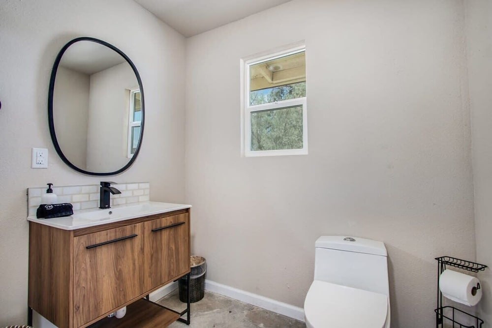 @ Marbella Lane - Moon Designer Home Close to Jtnp