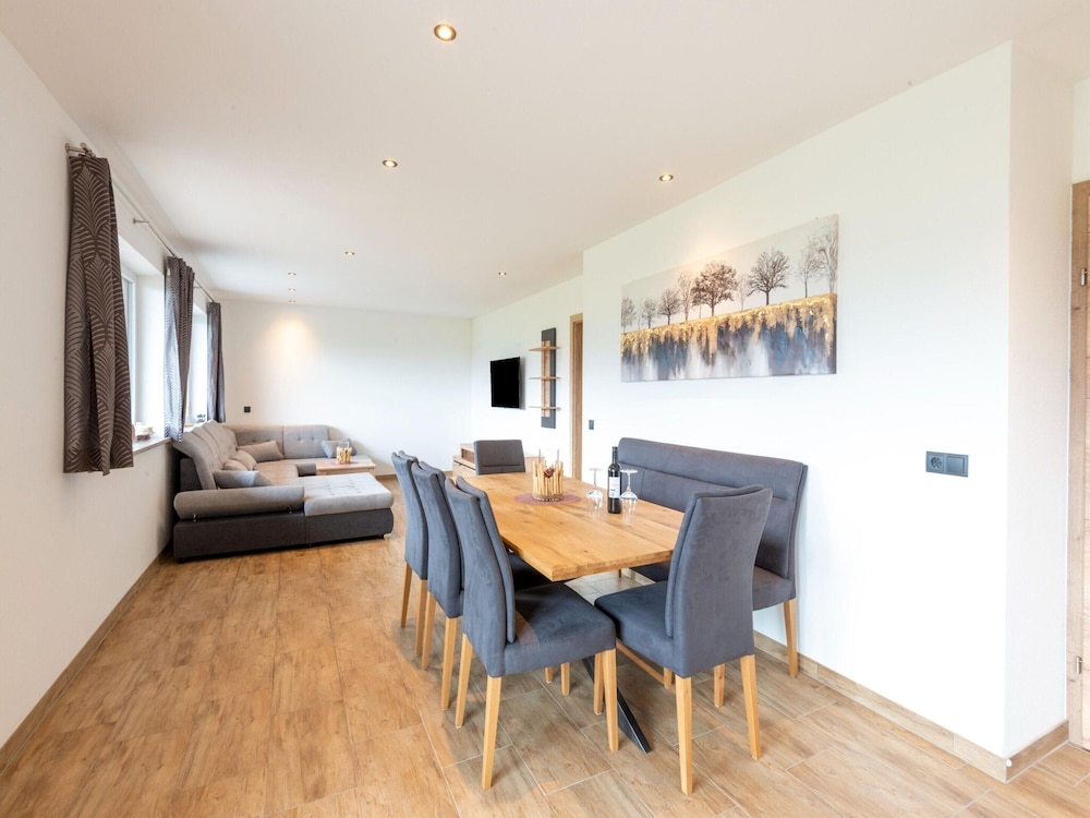 Apartment in Piesendorf Near Ski Slopes
