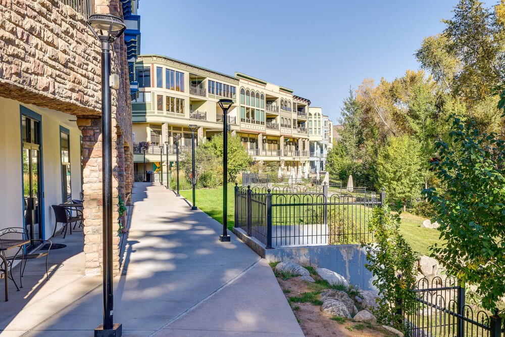 Spacious Edwards Mountain Escape on Riverwalk! view 4