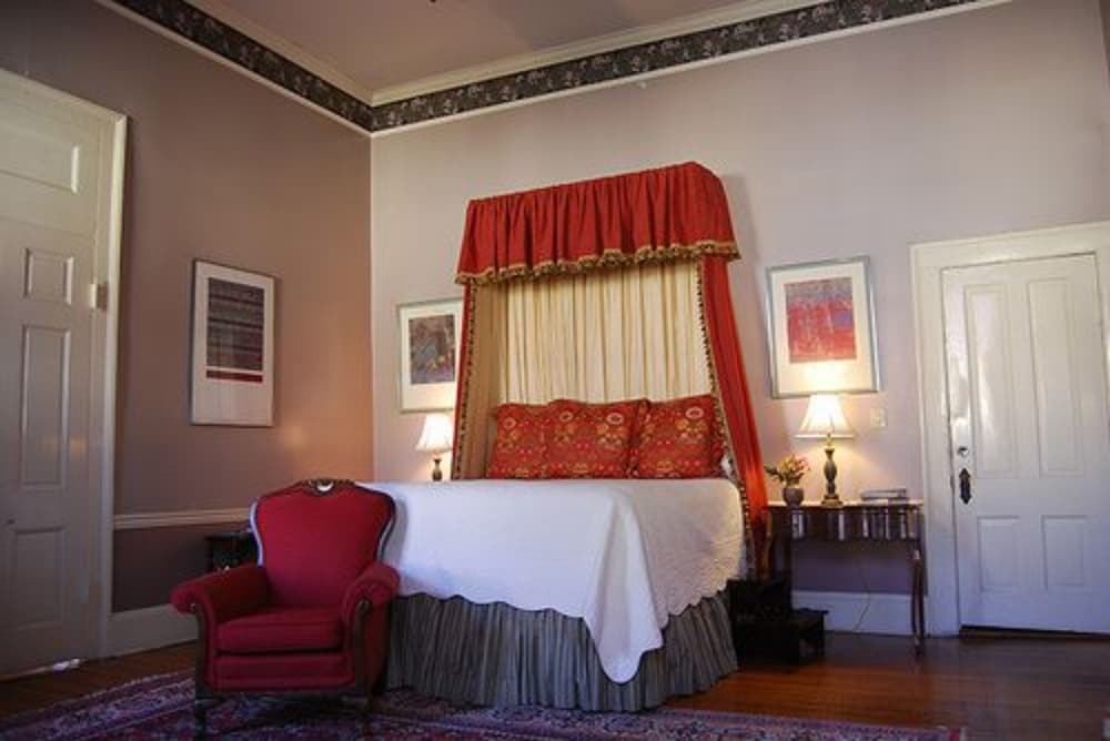 Columbus Vacations - Rothschild-Pound House Inn - Property Image 36