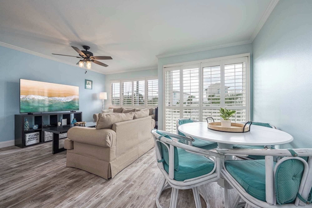 Holiday Isle - Private Beach - Special Offer!