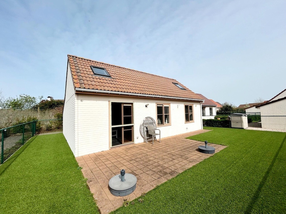 Charming Family Cottage With Garden