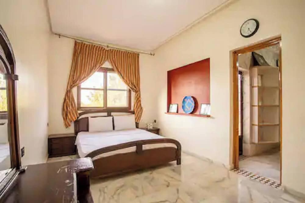 Villa Familiale De 5 Chambres Avec Piscine