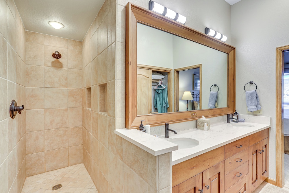 Seasons Lodge at Arrowhead: Beaver Creek Condo!