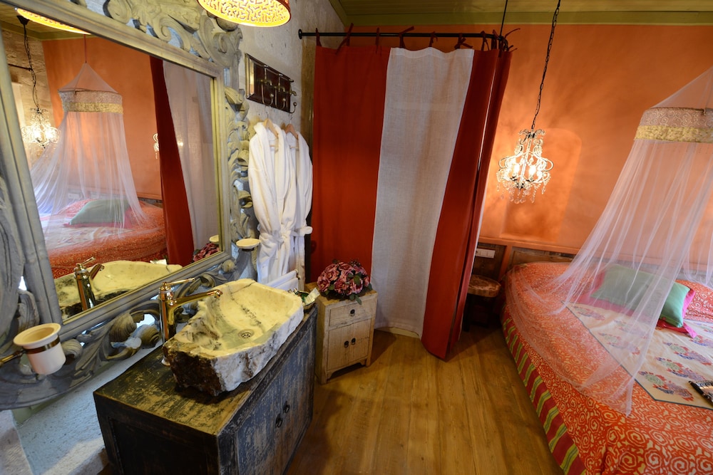 Marge Otel - Image 8