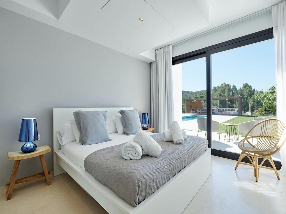 Holiday Home With Outdoor Cinema