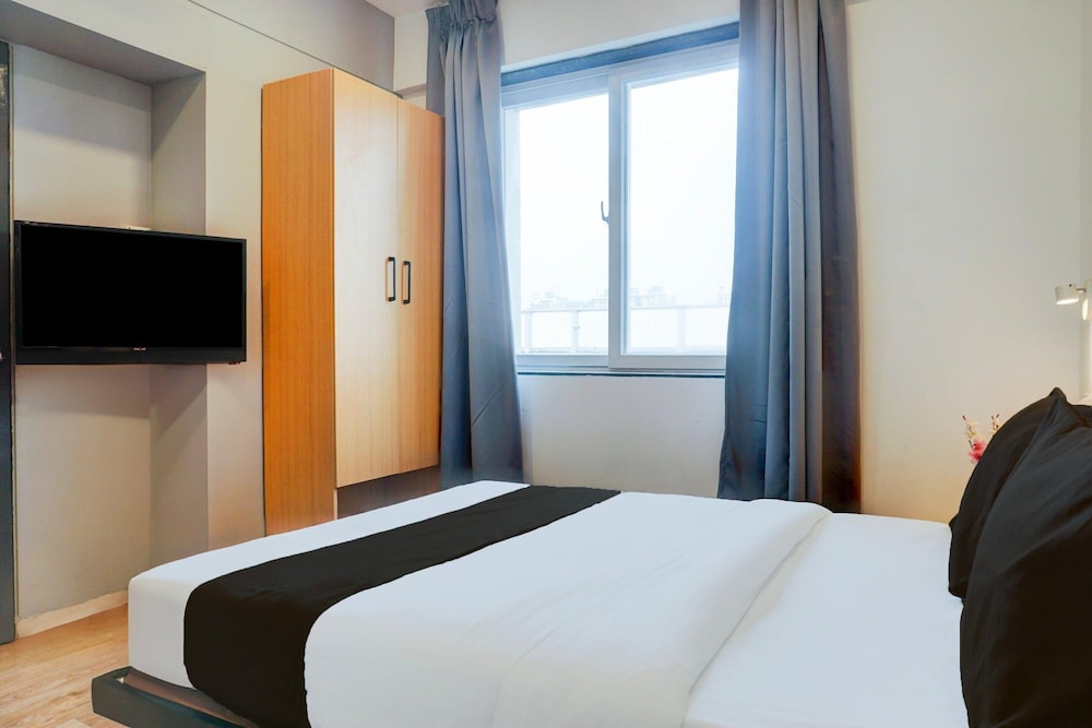 Cozy Deluxe Stays at Balewadi Pune