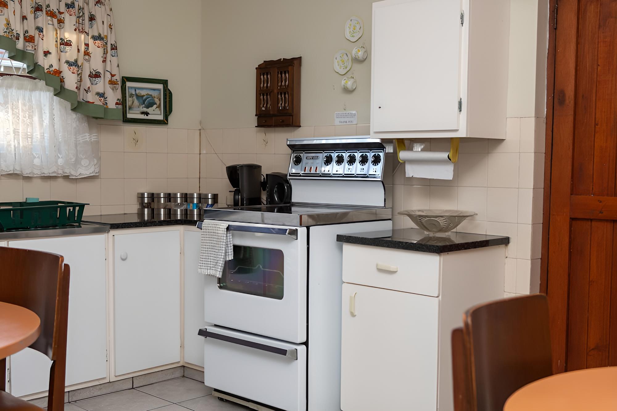 Jean Lee Bed & Breakfast