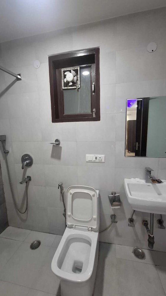 Hotel Taj Homestay- A Unit of Sahni's