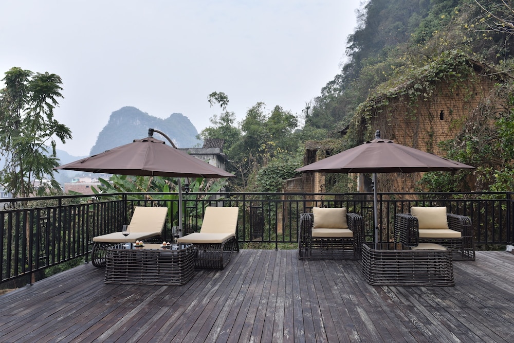 Mountain Escape Yangshuo