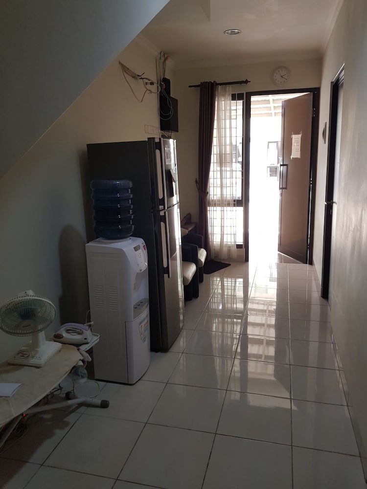 Aloha Guest House 2 view 4