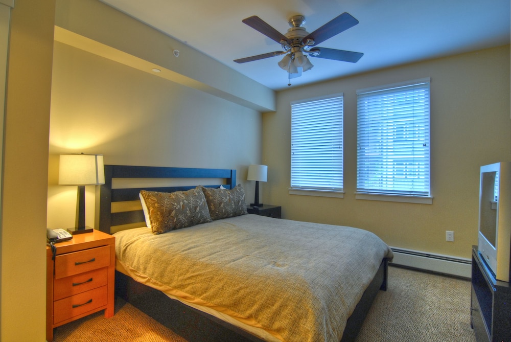 Fraser Crossing Founders Pointe view 5