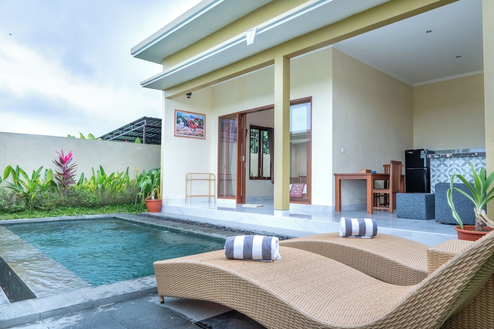 Villa Lestari Tapan
