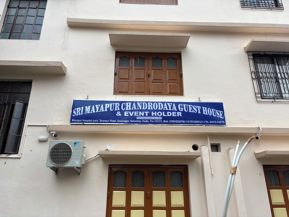 Sri Mayapur Chandrodaya Guest House