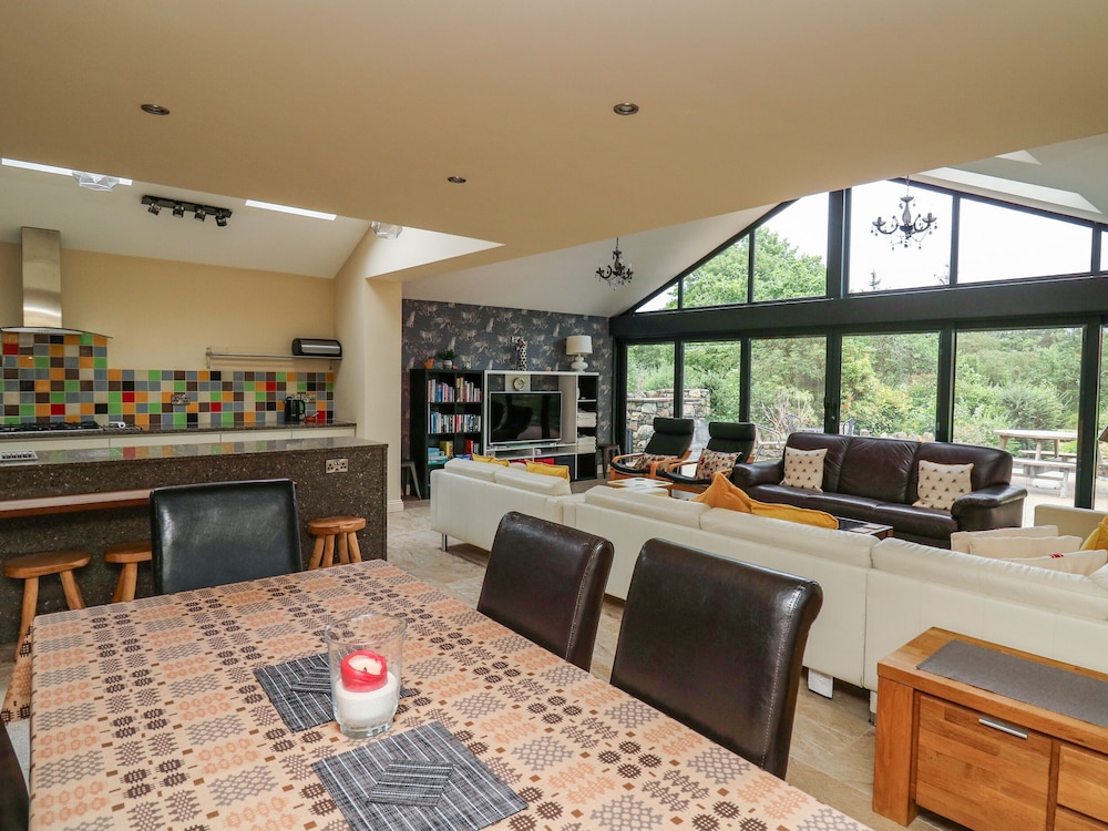Nevern House