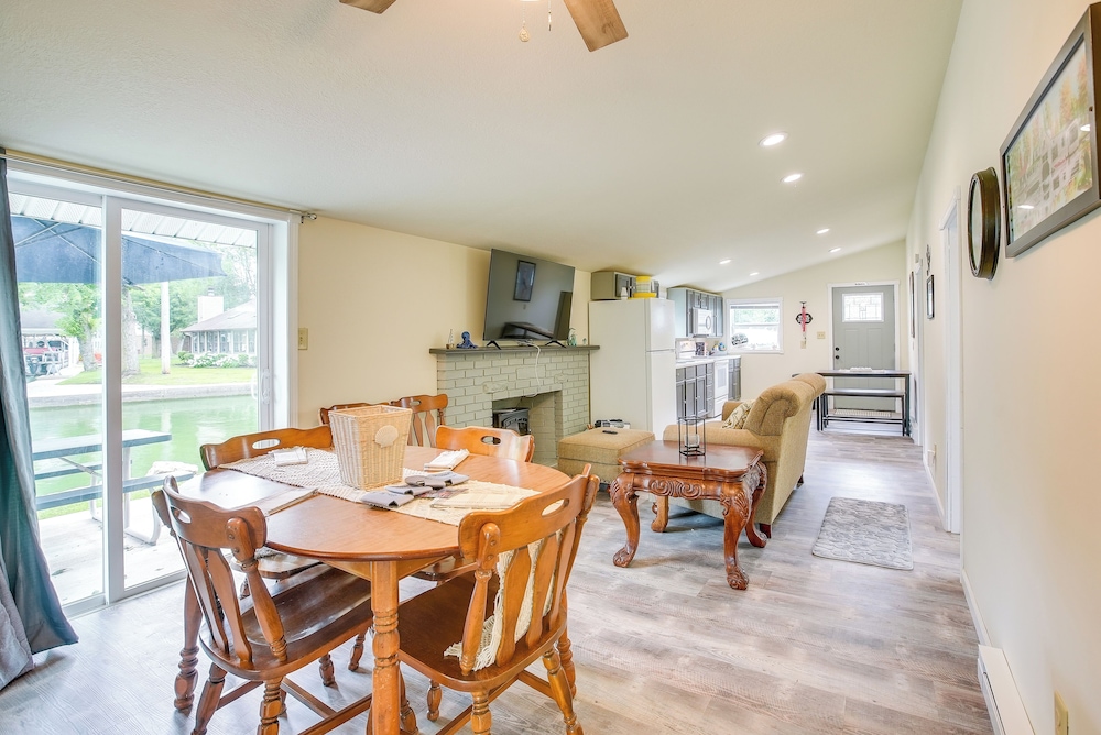Grand Lake Cabin w/ Private Dock in St Marys!