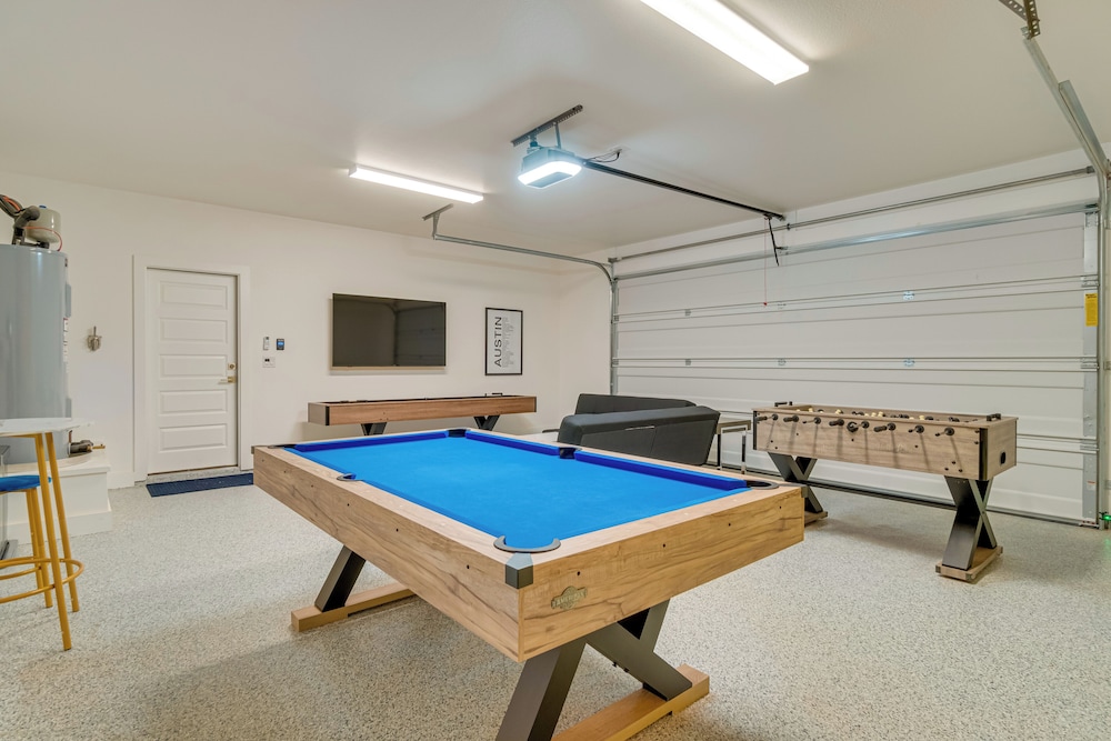Lago Vista Home w/ Game Room Outdoor Tub! - Property Image 17