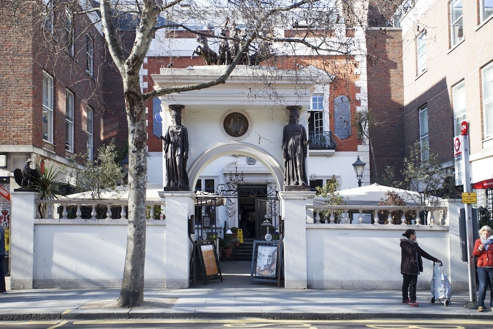 Chelsea for History and Art Lovers