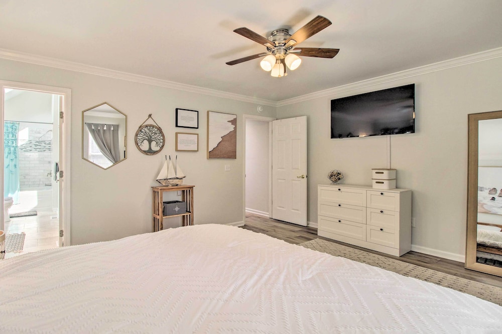 Savannah Family Home w/ Private Pool & Yard! view 4