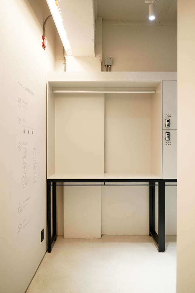 D.A.L Premium Capsule Hotel