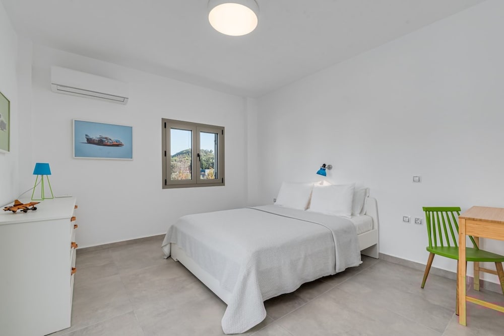 White House Villa Pefkochori