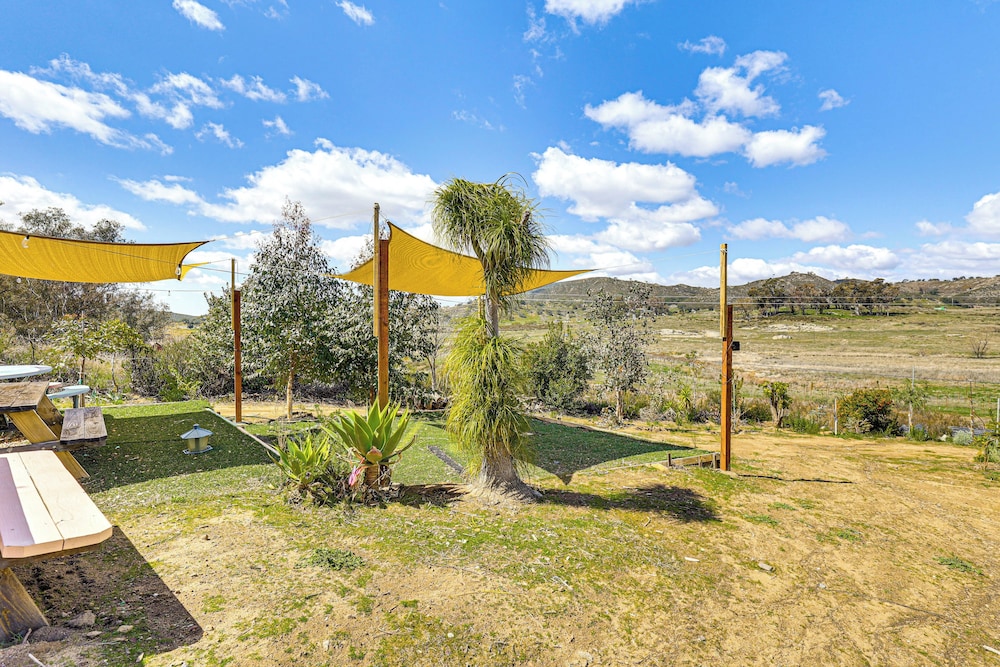 Near Ramona Wineries: Mtn-view Haven w/ Large Yard