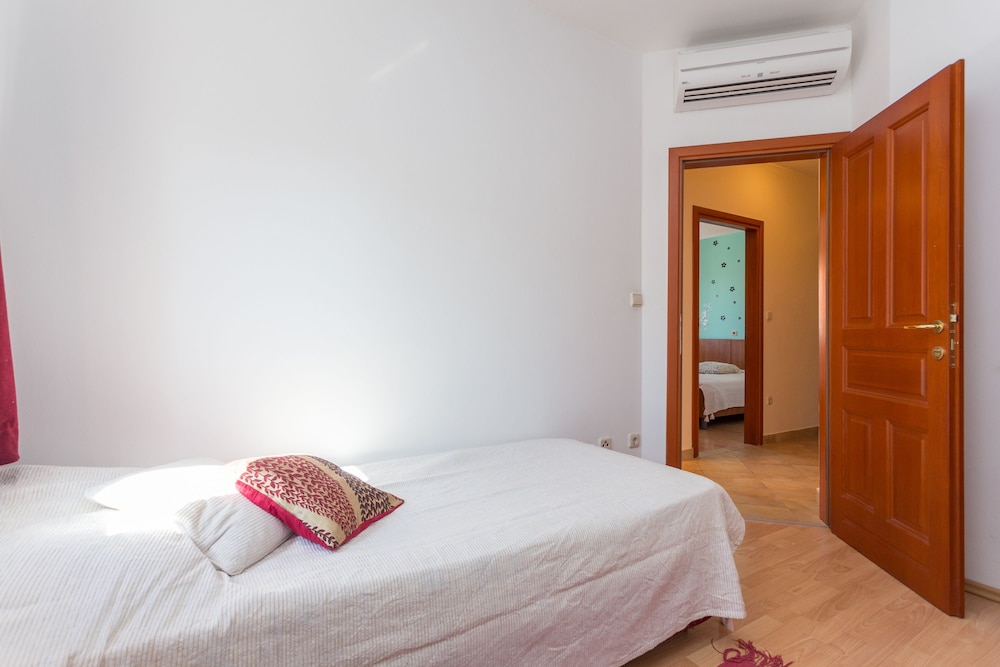 Burum Apartments
