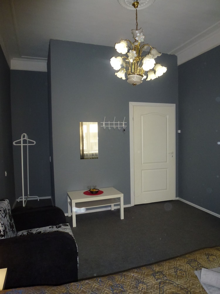 4ROOM