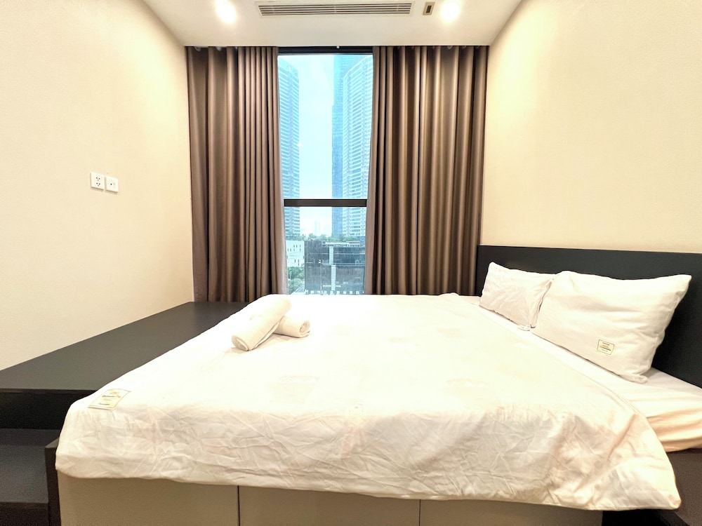 Luxhousing Vinhomes Skylake