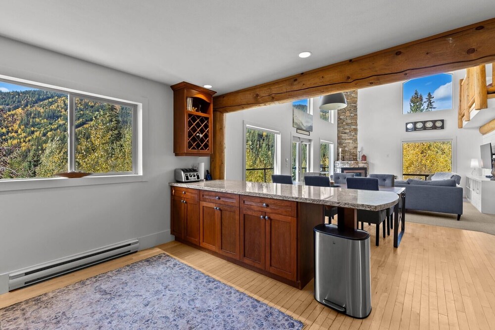 West Pine Lodge 3 Bedroom Home