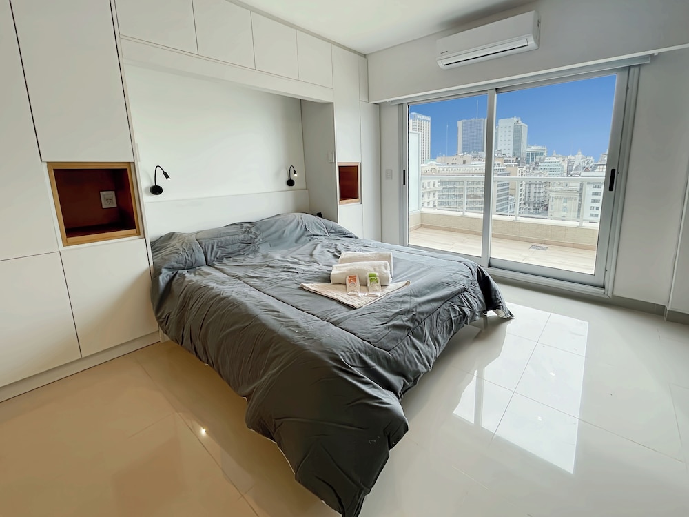 Studio Luxury Balcony Pool