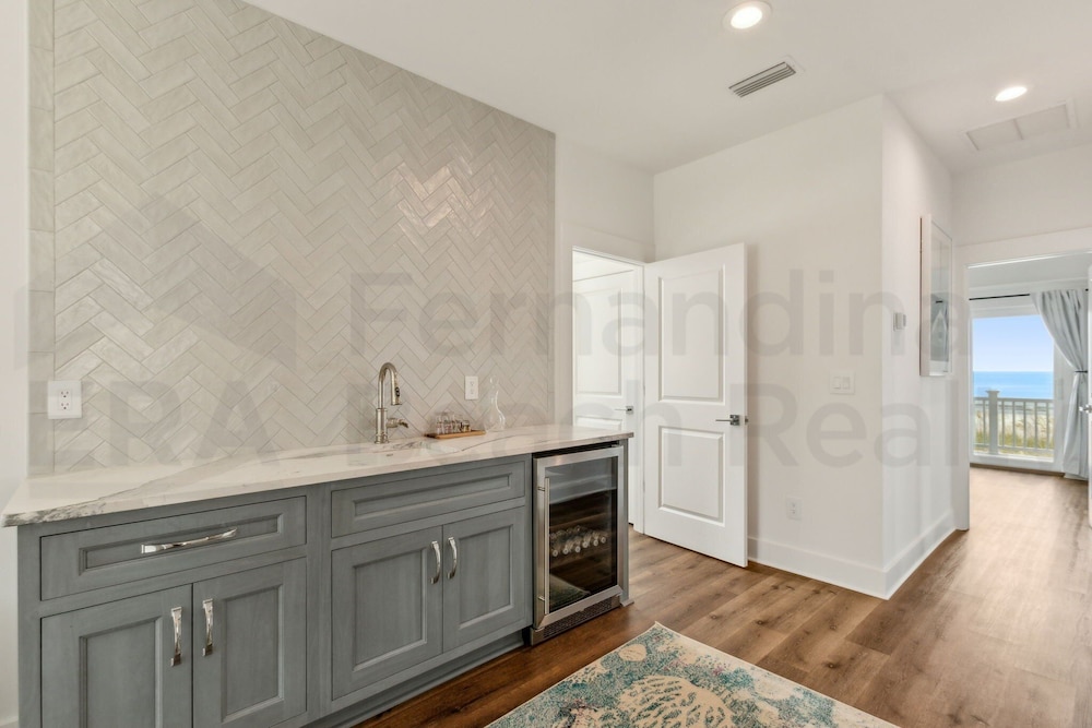 1088 S. Fletcher Ave 5 Bedroom Home