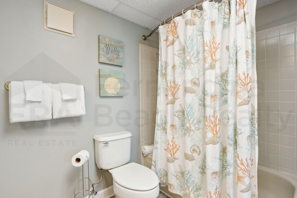 667 Amelia By The Sea 3 Bedroom Condo