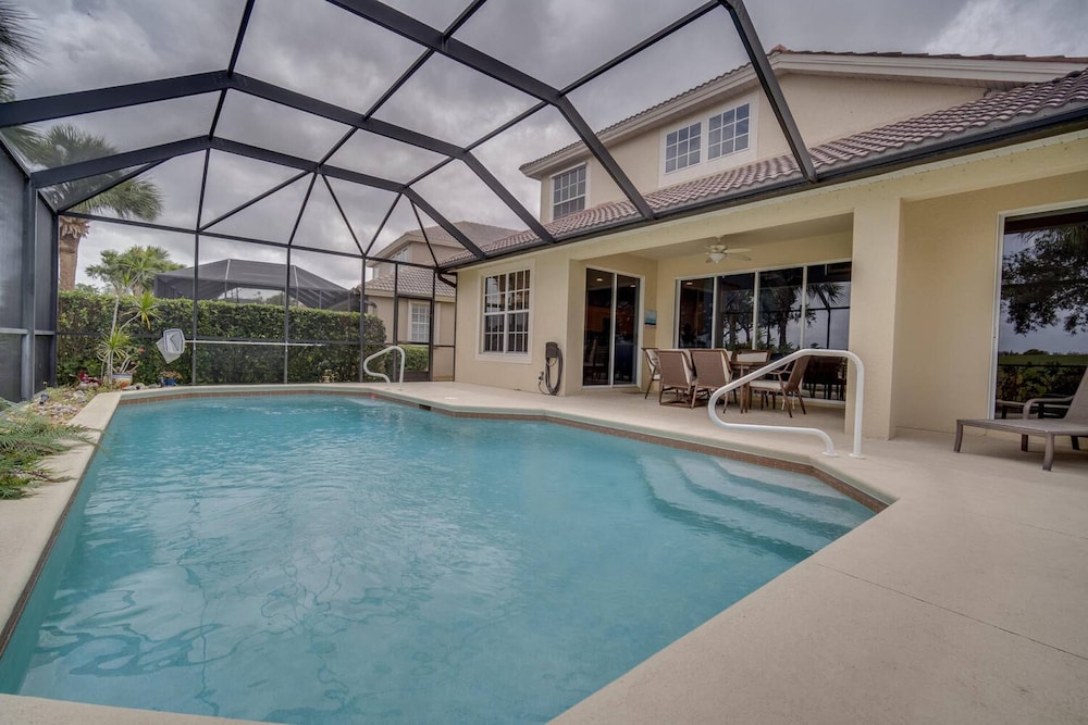 16444 Crown Arbor Way