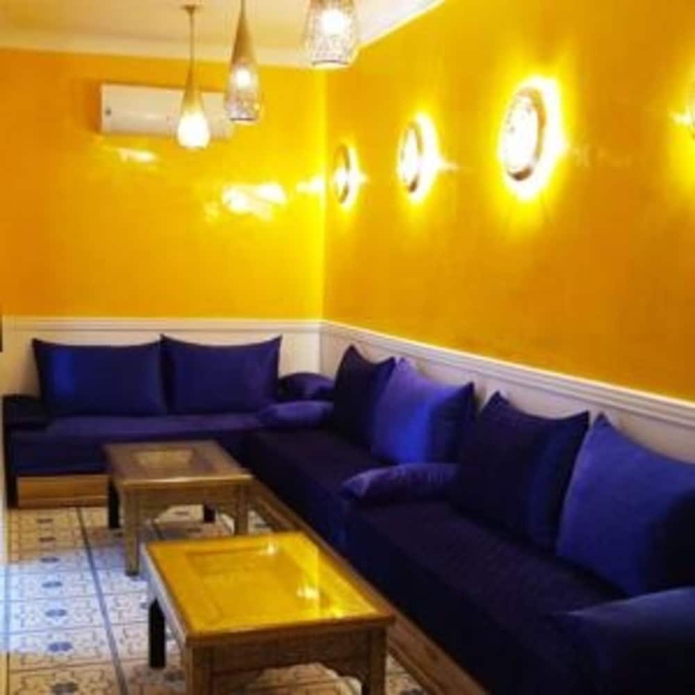 lounge