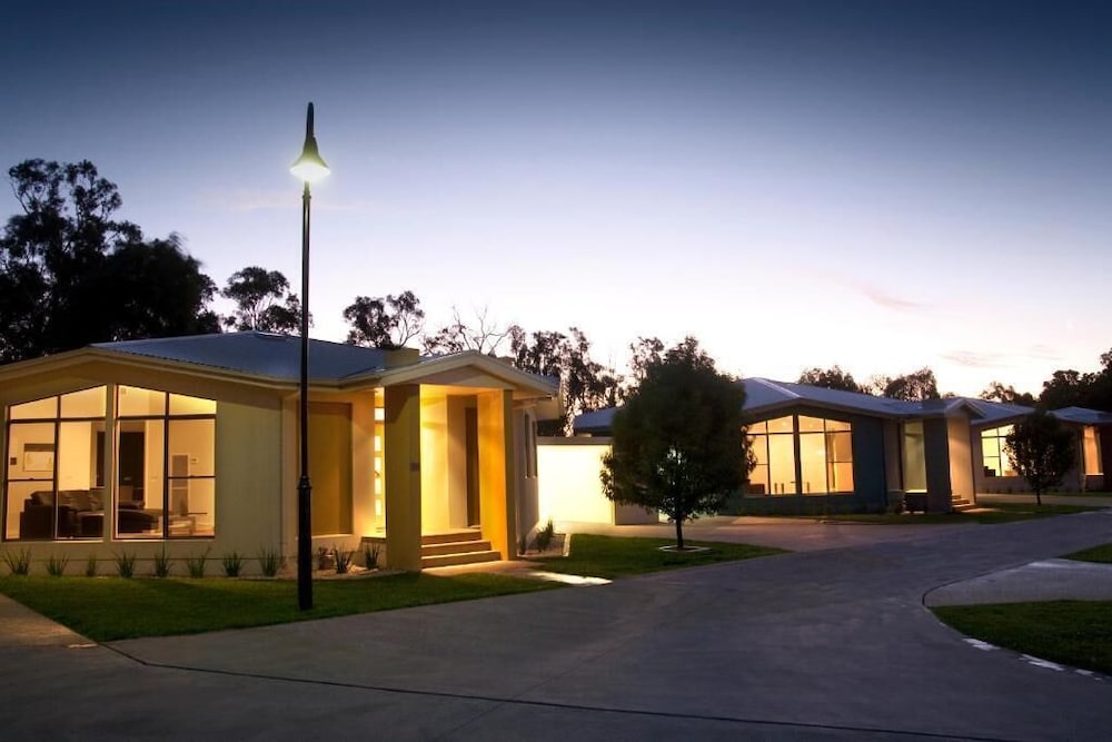 Tindarra Resort