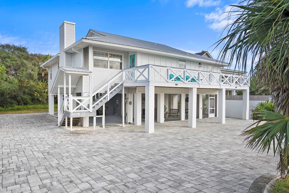 Serene Matanzas Beach House Half A Mile to Sand