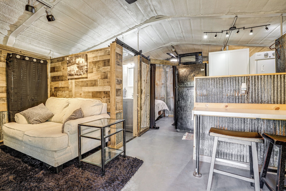Peaceful Cabin Retreat Near Prairie Band Casino