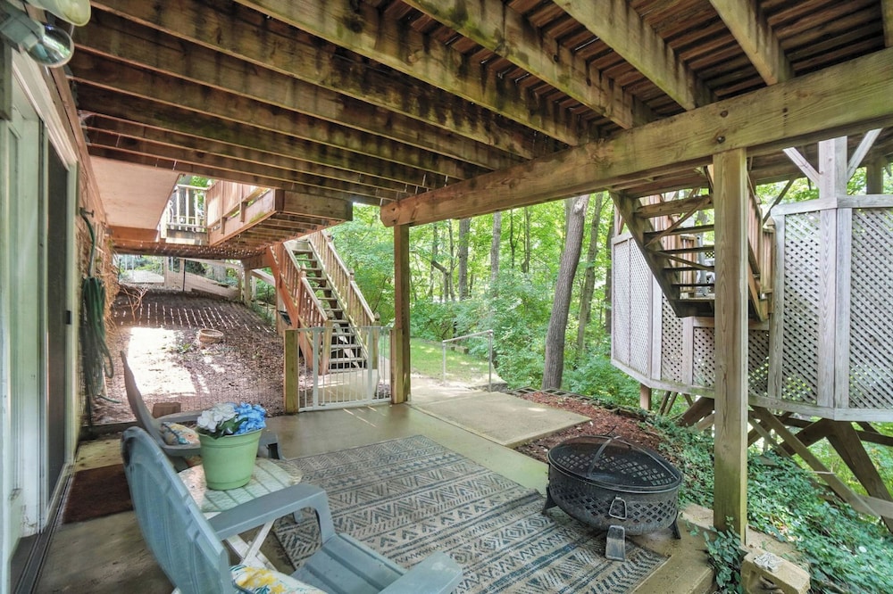 10 Mi to Dtwn: Cozy Couple's Getaway in Cincinnati