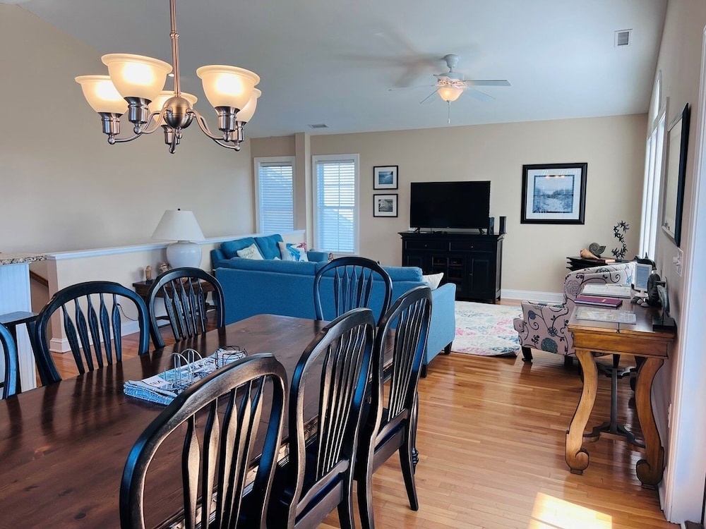 - 2 the C - 4 Br Home