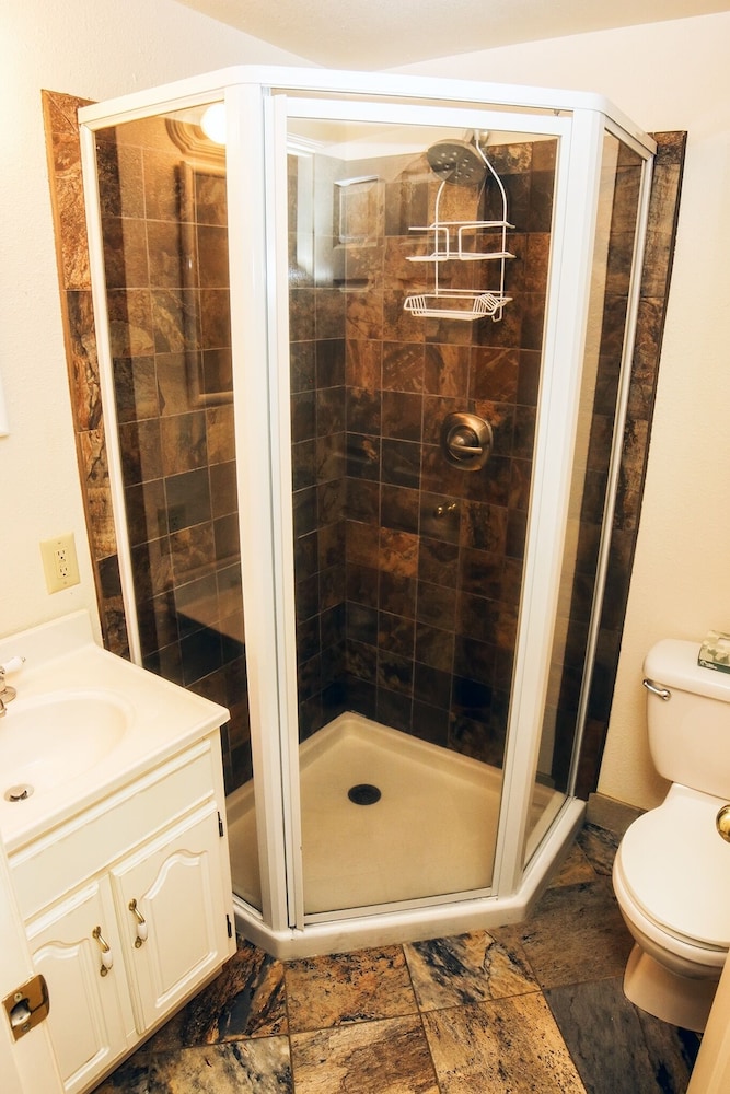Fawn Valley Inn: 107 1 Bedroom Condo view 4