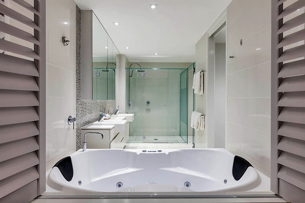 Luxury Apartments on Bells Boulevard