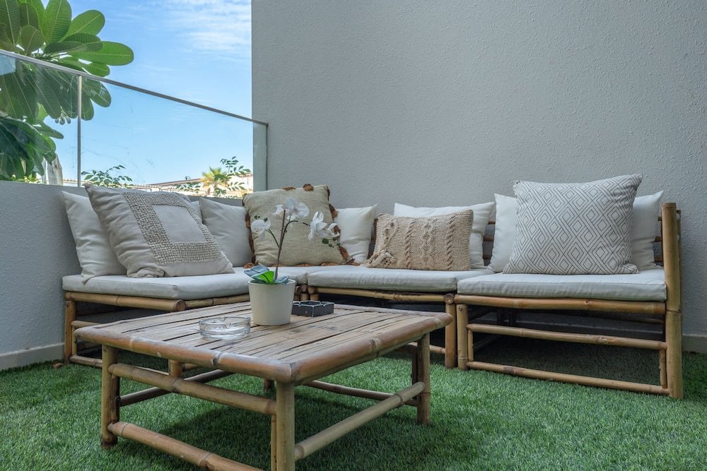Peaceful Studio - Perfect for Relaxation in JVC