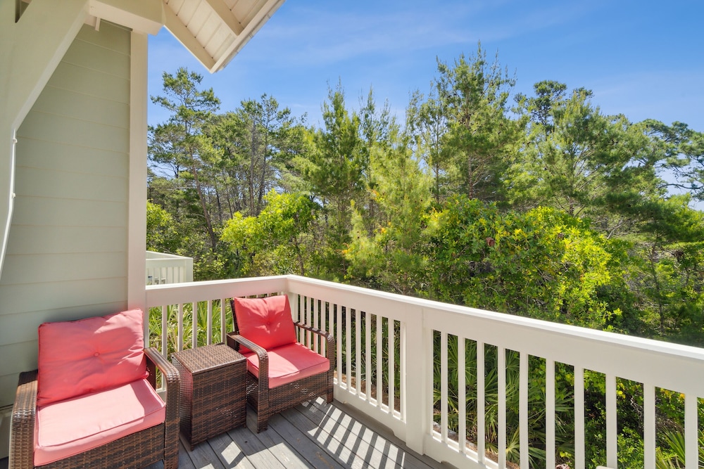 Prominence on 30A by Panhandle Getaways